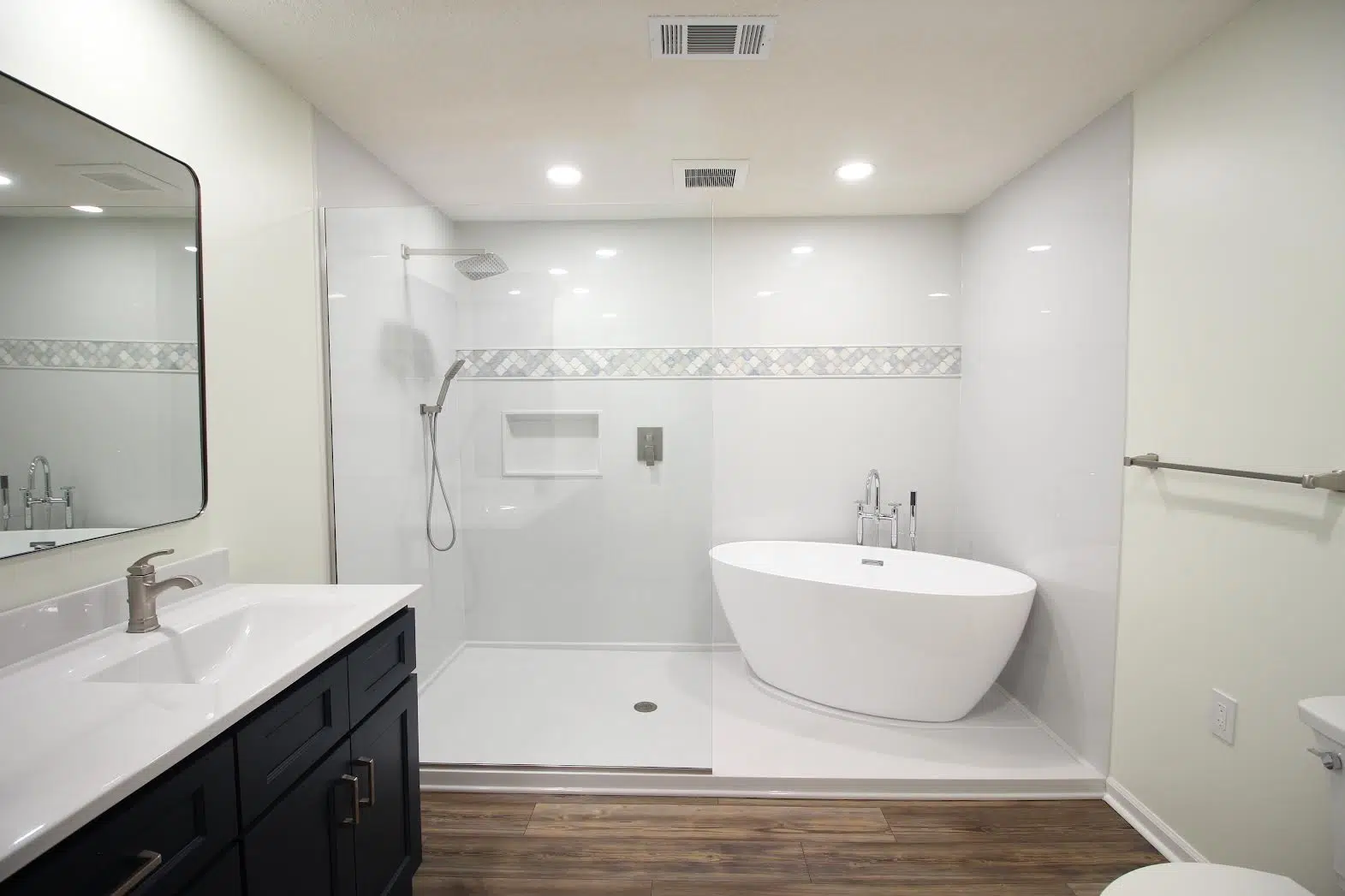 Bathroom remodel — Onyx surround