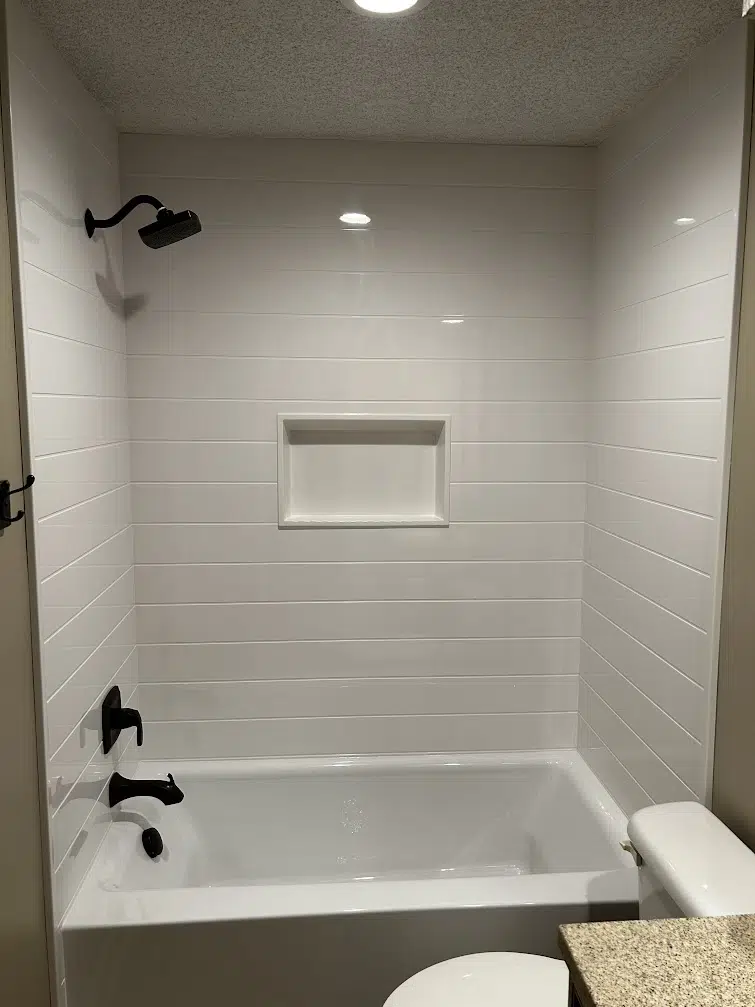 Tub and shower surround remodel with Onyx wall panels