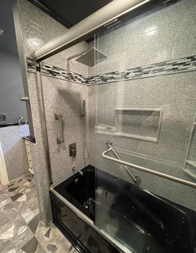 Minnesota tub and shower surround project with Onyx finish